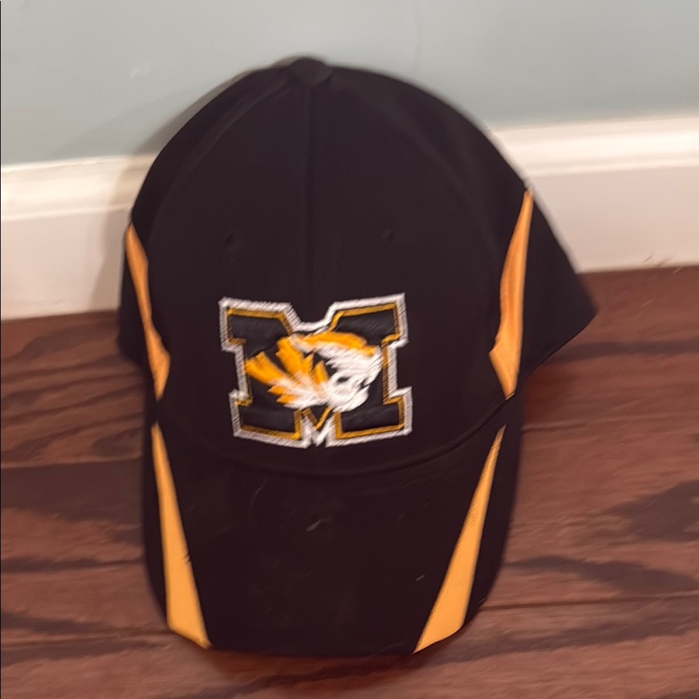 Mizzou Black and Gold Cap with Tiger Logo - Picture 5 of 5